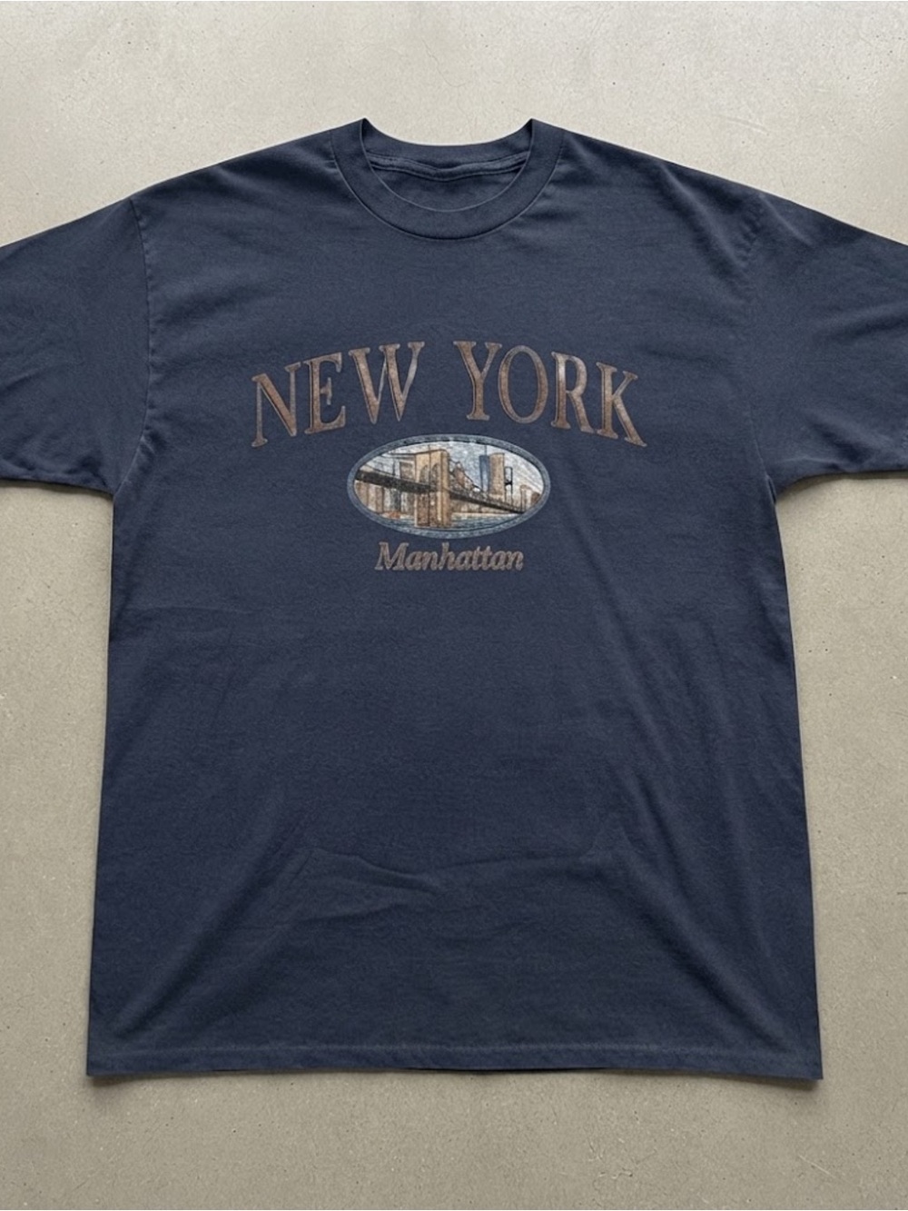 New York Manhattan Brooklyn Bridge Graphic Gildan T-shirt